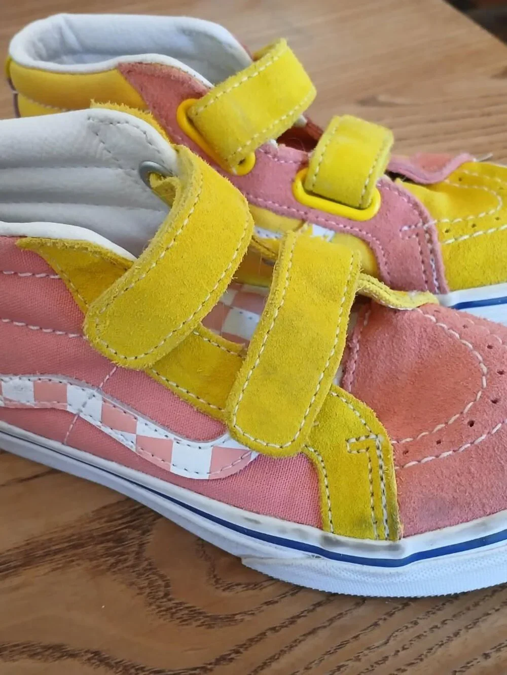 Kids Vans SpongeBob Shoes size 13.5